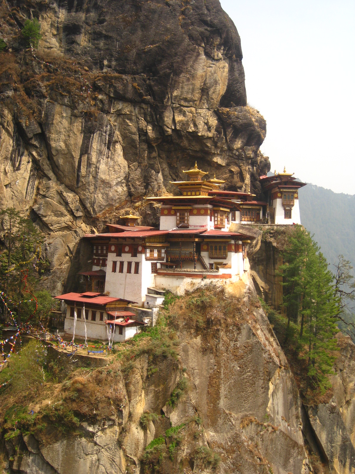 https://d3r8gwkgo0io6y.cloudfront.net/upload/Taktsang Monastery 07.jpg